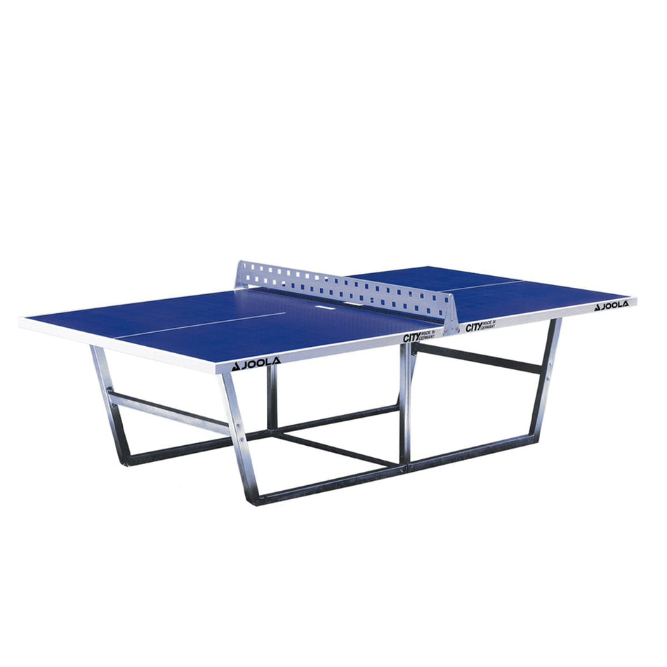 Outdoor tennis table